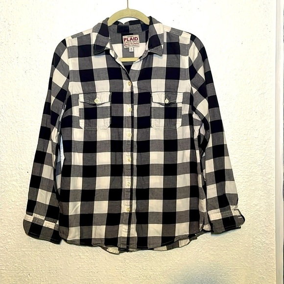 Old Navy plaid, black and white button front shirt size medium - Picture 1 of 8